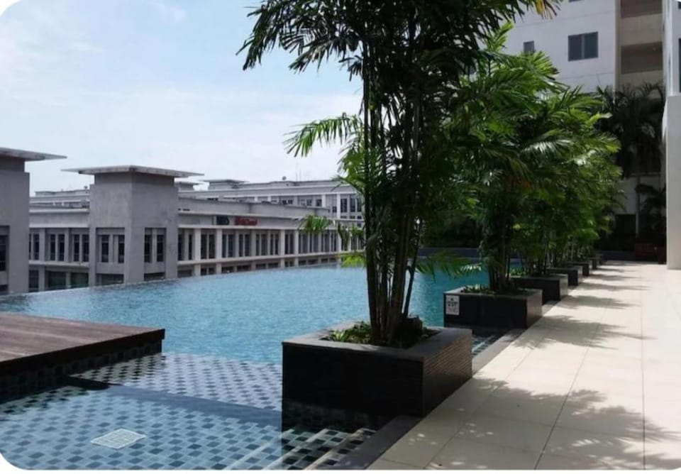 IMAGO Mall -2 Bedroom (NEAR LIFT) FREE PARKING(AO) Apartment in Kota Kinabalu