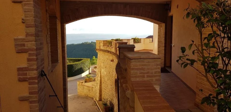 Angolo di paradiso in un piccolo borgo umbro Vacation rental in Umbria