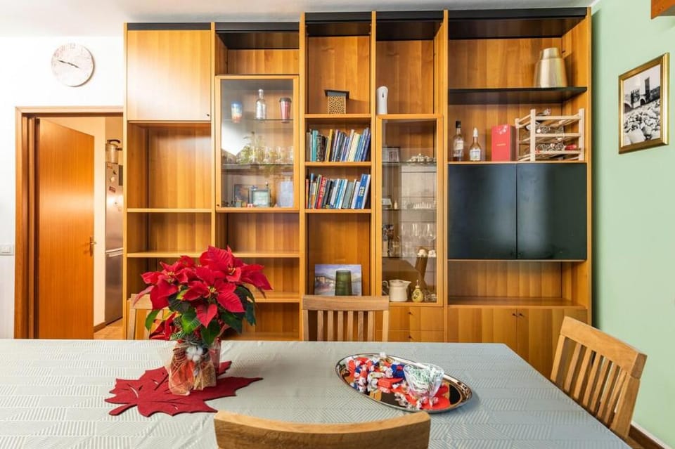 ELEGANT APARTMENT 3KM FROM ARENA Apartment in Verona