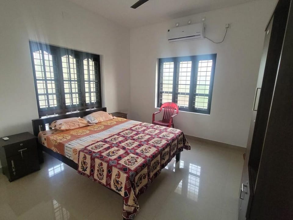 Large Alleppey Evergreen Villa - 6BR/6BA!  Vacation rental in Alappuzha
