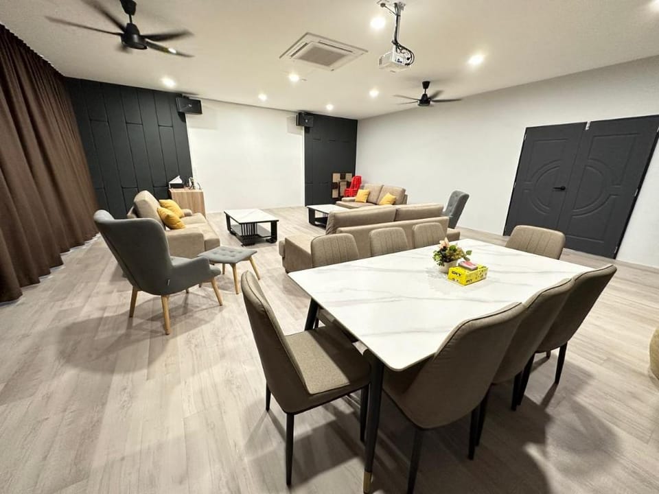 Dali Space Homestay (20pax) Apartment in Johor
