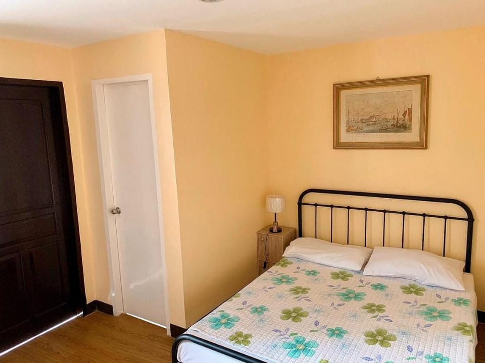 Cozy 2BR townhouse |nottingham villas Vacation rental in Iloilo City