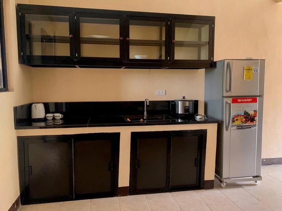 Cozy 2BR townhouse |nottingham villas Vacation rental in Iloilo City