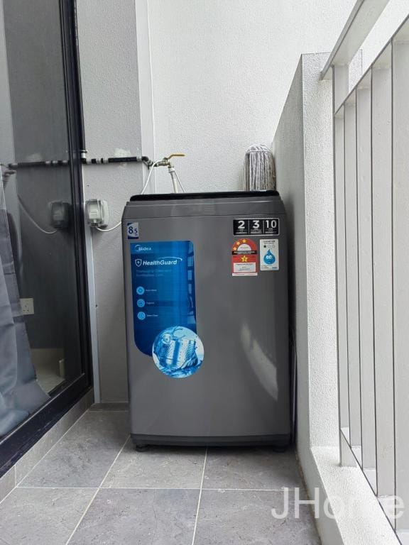 Penang Airport 1 Bedroom Executive Suite M-Vista Apartment in Bayan Lepas