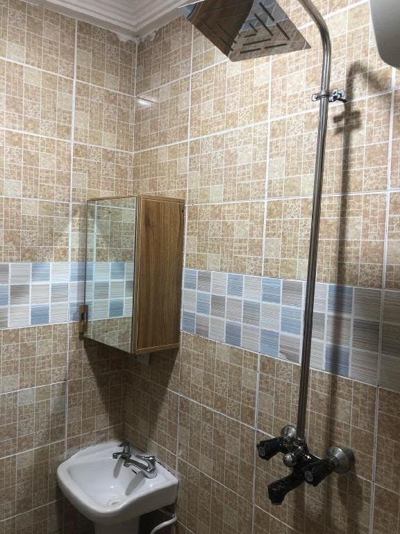 Tastefully furnished 2 bedroom bungalow in OPIC. Vacation rental in Lagos