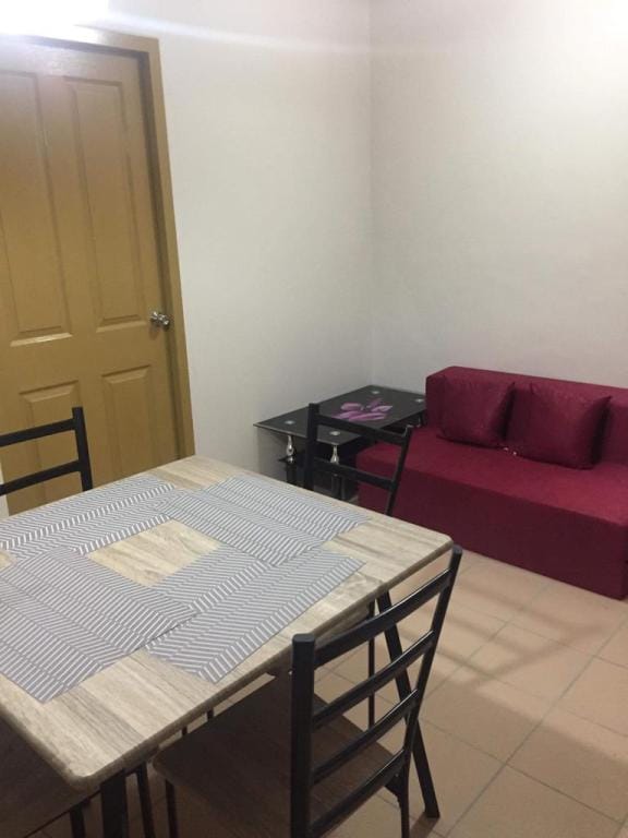 Lovely 2 Bedroom Condo with fully furnished Vacation rental in Davao City