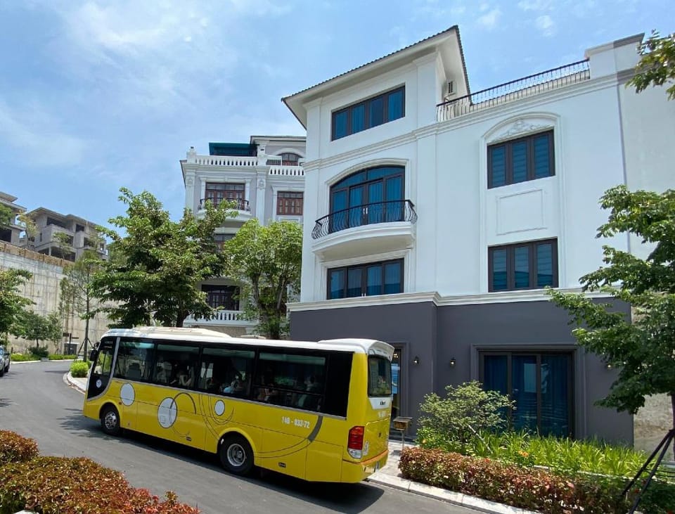 Queen Villa | 8Brs | Karaoke & Pool Villa in Laos