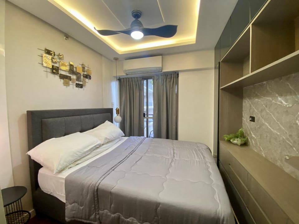 Stylish 2BR in Taguig I Fast WiFi Apartment in Taguig