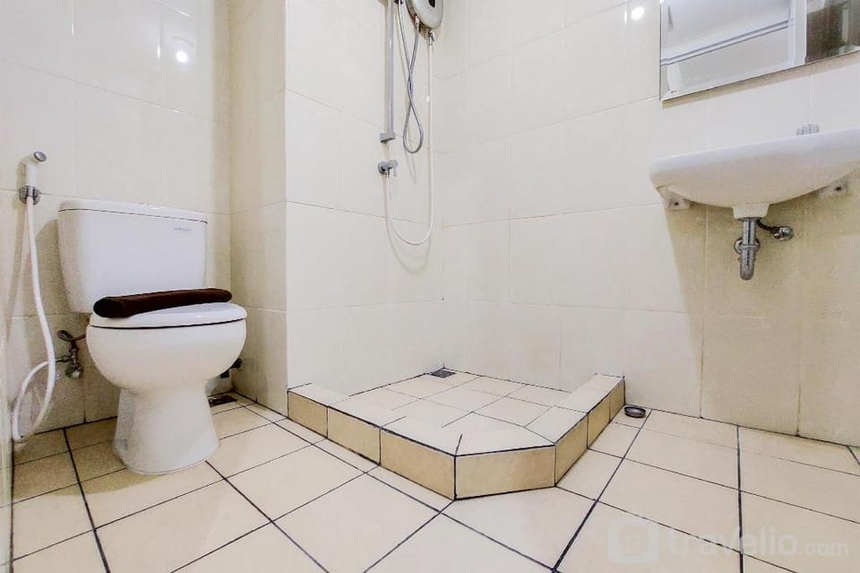Good Deal Comfort 3BR M-Town Residence By Travelio Apartment in West Java