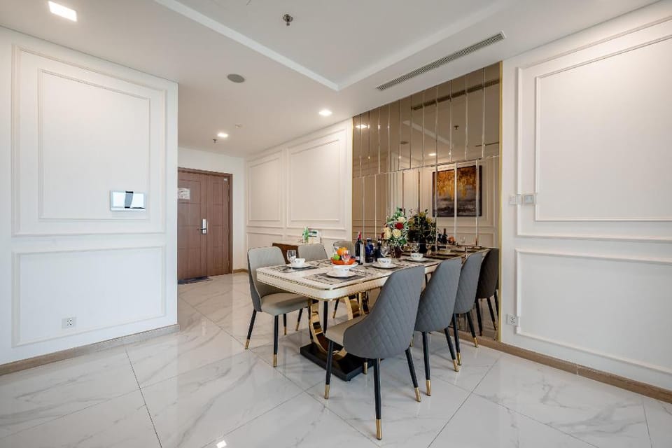 THE LANDMARK 81★FREE AIRPORT PICKUP ★RIVER VIEW★ Apartment in Ho Chi Minh City