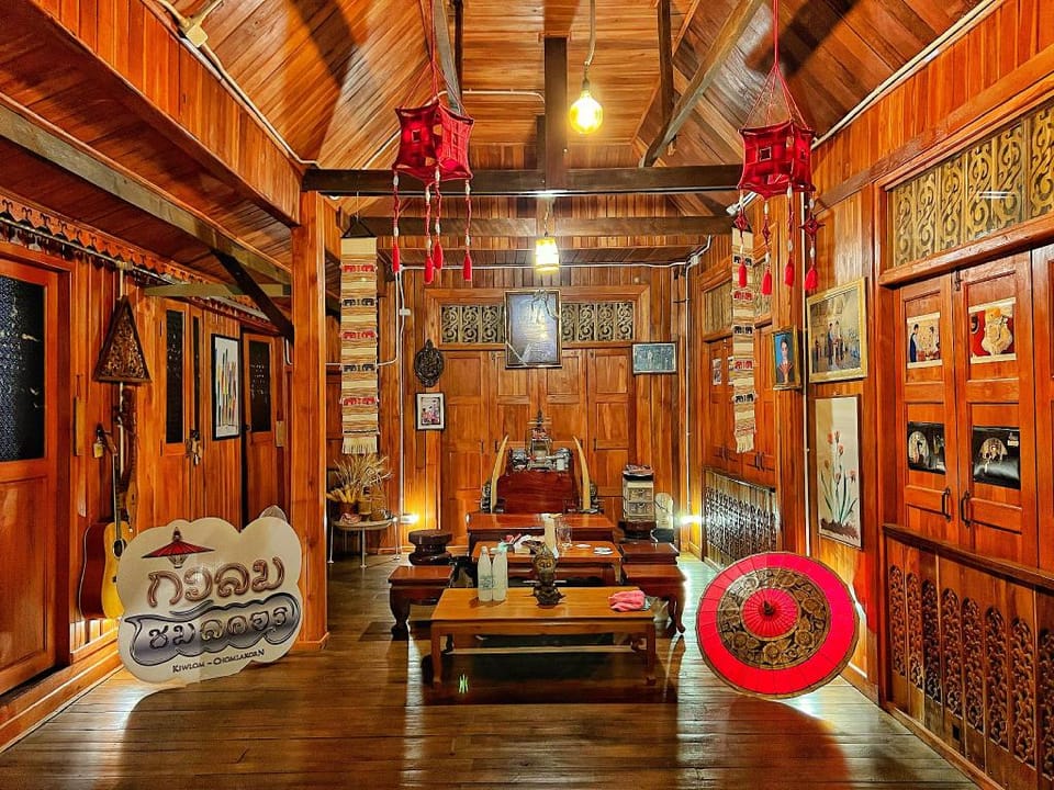 Kiwlom - Chomlakorn, Queen Bed & Living Room Vacation rental in Thailand