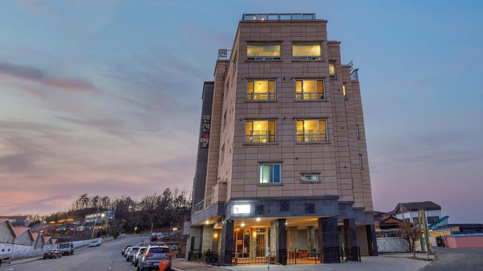 Sokcho pensionbyeol Bed and Breakfast in South Korea