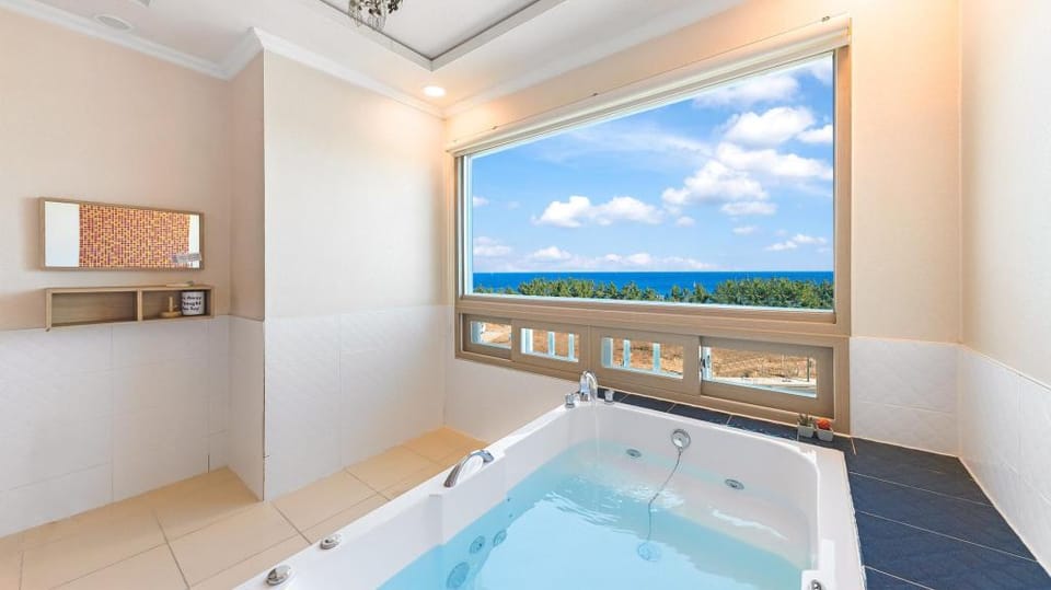 Sokcho pensionbyeol Bed and Breakfast in South Korea