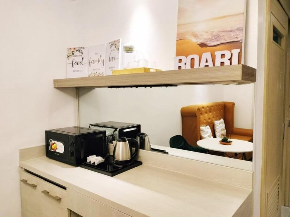 Portovita Tower 1 BR Unit with Balcony in Cubao QC Vacation rental in Pasig