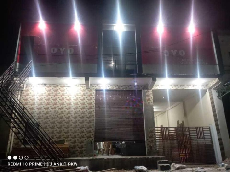 SPOT ON Deepanshi Guest House Hotel in Haryana