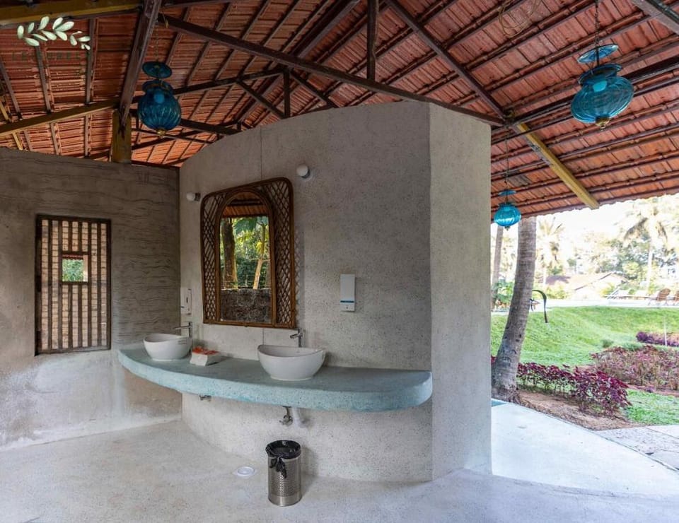 Stay Leisurely Palacio 16th, Goa 12BHK Villa in Benaulim