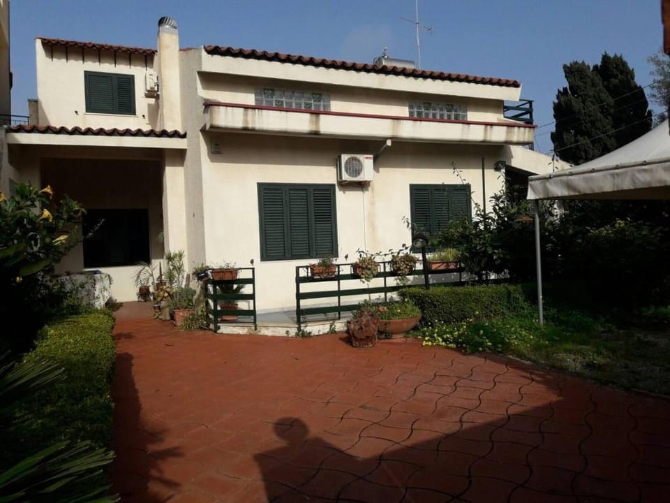 Mora apartment 1st floor near the sea - Climate and wi-fi Apartment in Avola