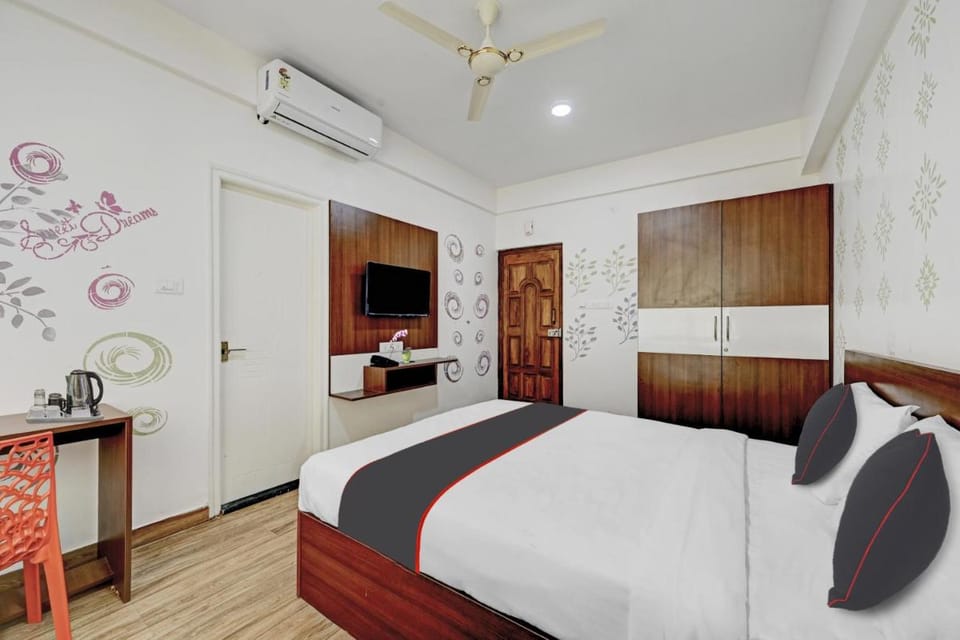 Capital O Prince Venue Hotel in Bengaluru