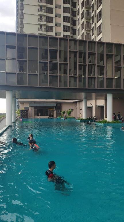 Carmiela's Bali Residences Homestay-pool view Apartment in Malacca