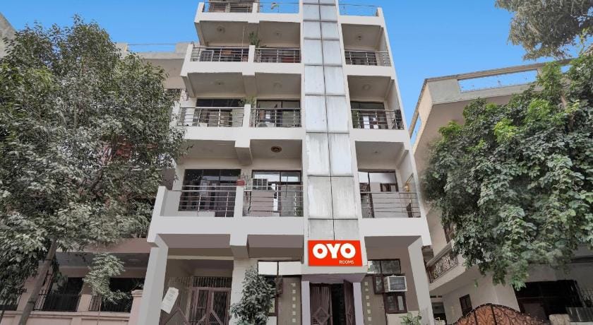 Hotel O by OYO HOMII RESIDENCY Vacation rental in Noida