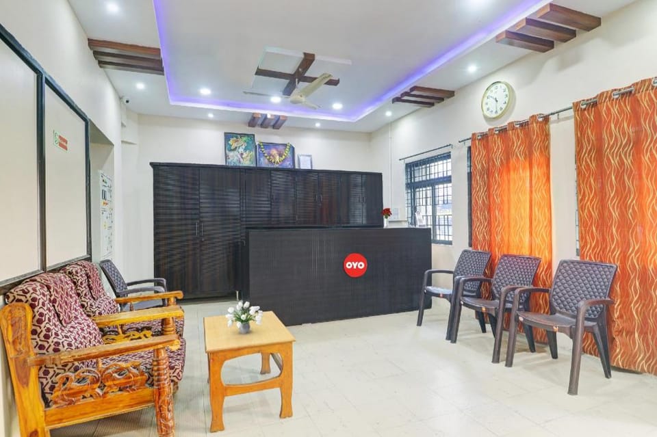 OYO Flagship Srinivasa Grand Hotel Hotel in Hyderabad
