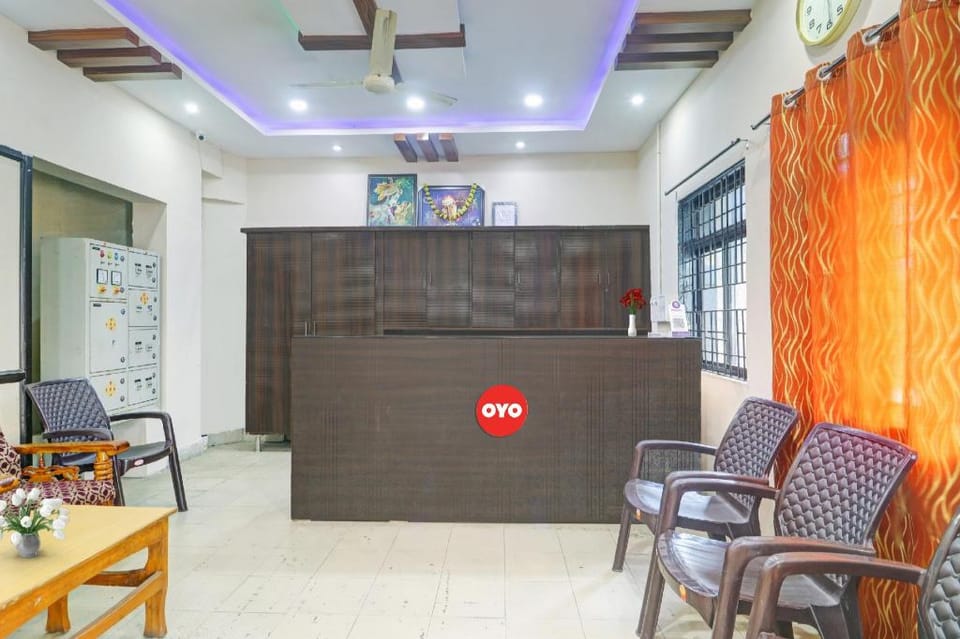 OYO Flagship Srinivasa Grand Hotel Hotel in Hyderabad