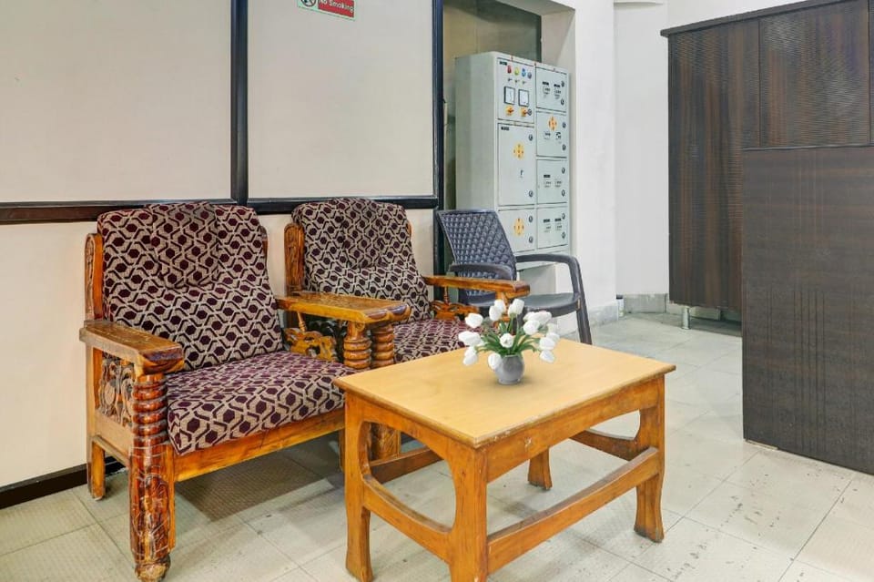 OYO Flagship Srinivasa Grand Hotel Hotel in Hyderabad