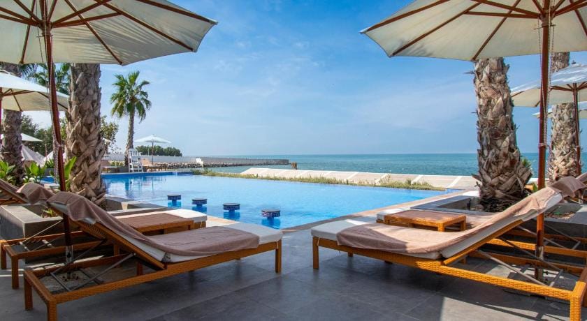 Longbeach Campground Luxury tent in Ras al Khaimah