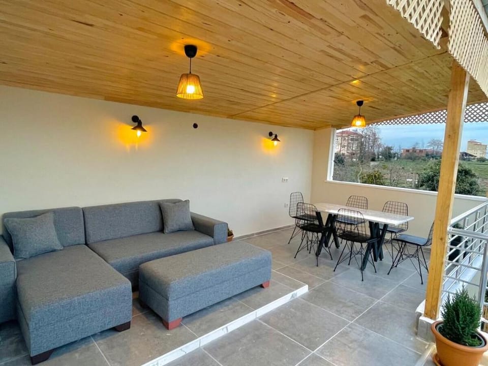 Havuzlu, teraslı, bahçeli eviniz sizi bekliyor Vacation rental in Georgia