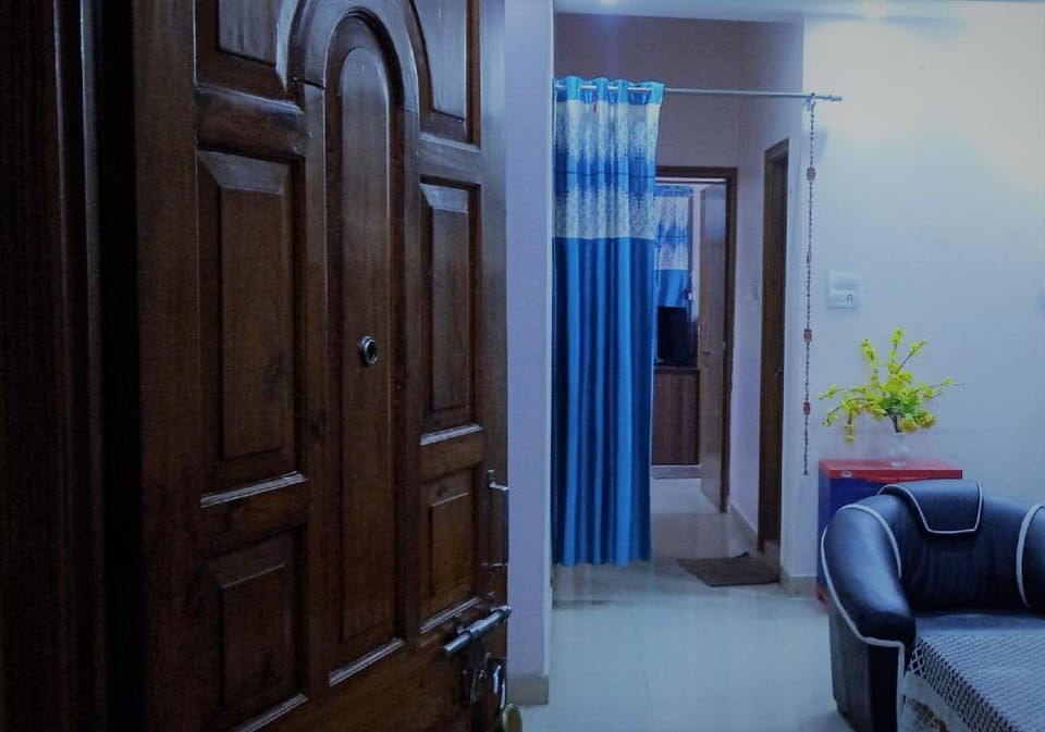 spiritual capital- lovely 4 bedrooms apartment. Apartment in Varanasi