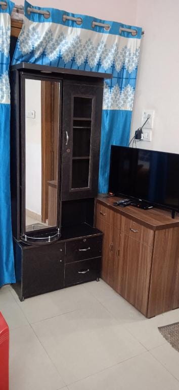 spiritual capital- lovely 4 bedrooms apartment. Apartment in Varanasi