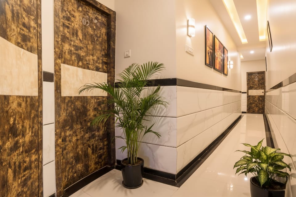 Hotel Embassy Grand Hotel in Mumbai