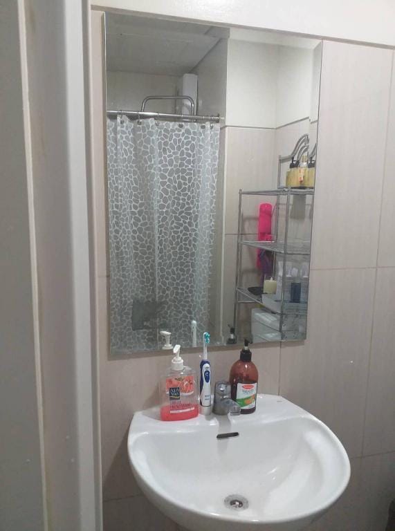 Condo in Pasay City - Shell Residences Vacation rental in Pasay
