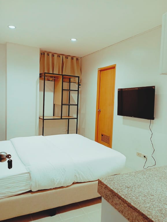 CLEAN AND AFFORDABLE | STUDIO MAKATI 202 Vacation rental in Mandaluyong