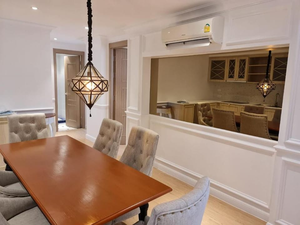 SEVEN SEAS CONDO - Pool Access Room Apartment in Pattaya City