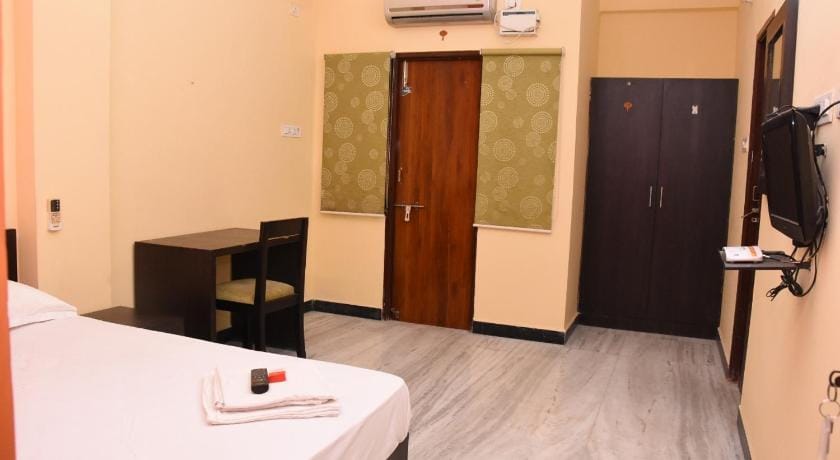 Aishwaryam Deshna Service Apartment Hotel in Chennai