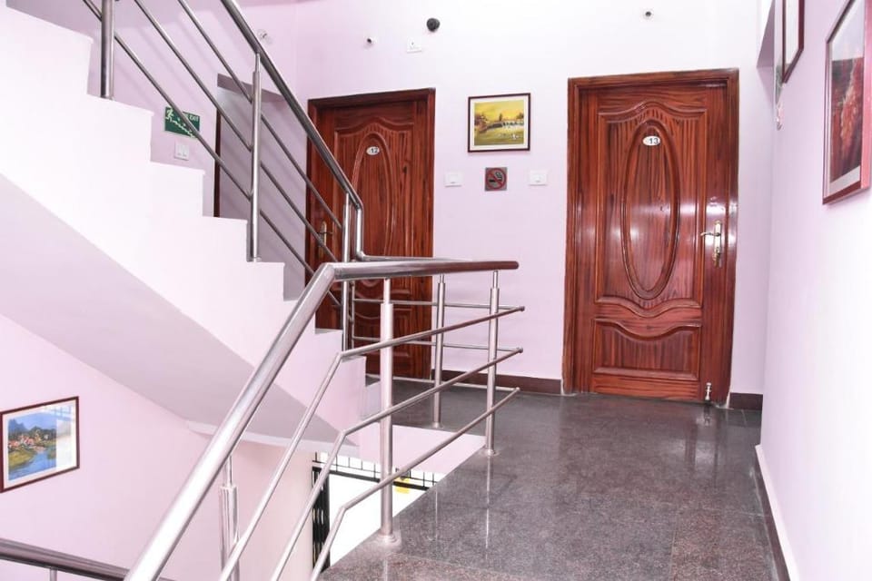 Aishwaryam Deshna Service Apartment Hotel in Chennai