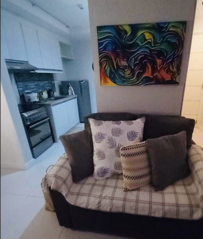 Family Room with Balcony in Makati Vacation rental in Pasay