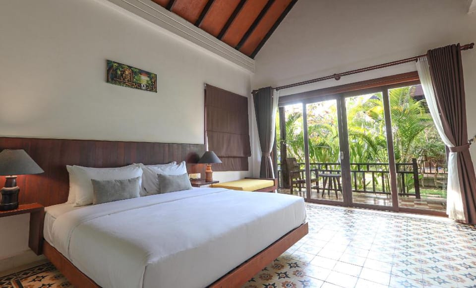 Luxury Homestay by La San 8 Bedroom Private Pool  Villa in Krong Siem Reap