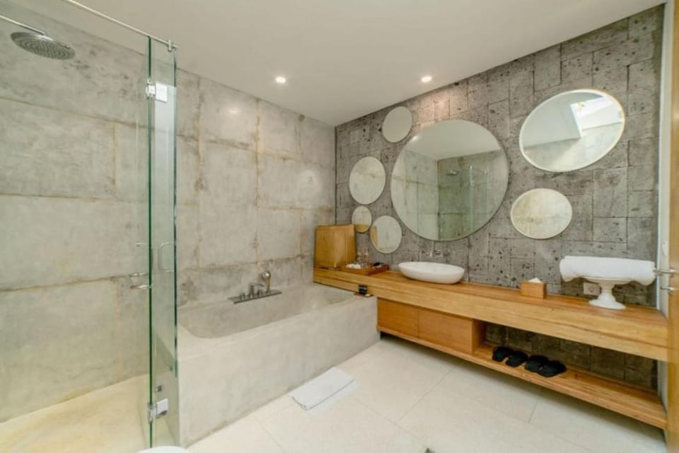 Serene Escape 2BR with Garden Villa in Uluwatu Villa in Bali