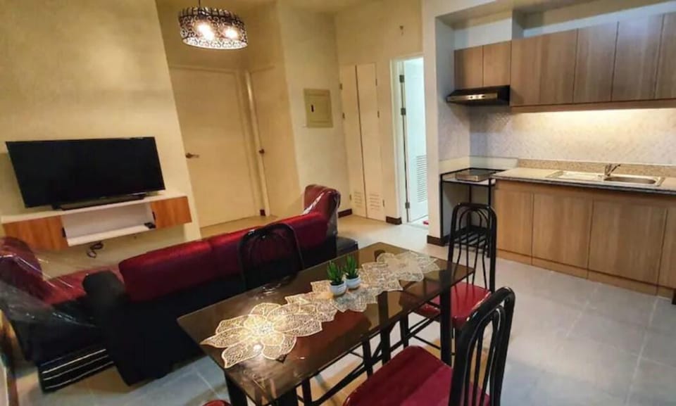 Sophie's Place (spacious 2br condo) Apartment in Mandaluyong