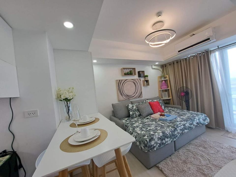 Tropical Haven  Apartment in Calabarzon