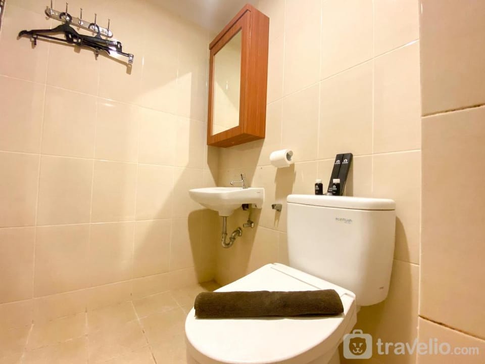 Cozy Studio Room at Oasis Cikarang Apt By Travelio Apartment in West Java