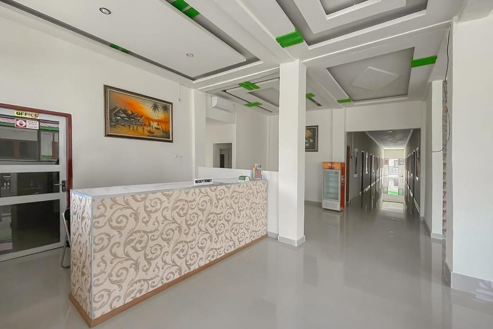 Urbanview Hotel Tirtamaya Jaya Indah Indramayu by RedDoorz Hotel in West Java