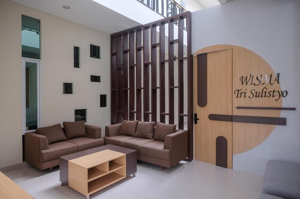 RedDoorz Plus near UMS Solo 2 Hotel in Special Region of Yogyakarta