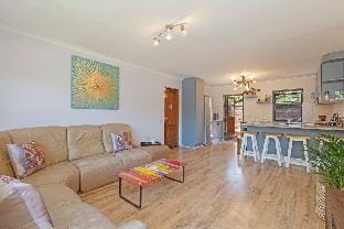 Three Bedroom Holiday Home - Royal Ascot Cape Town Vacation rental in Cape Town