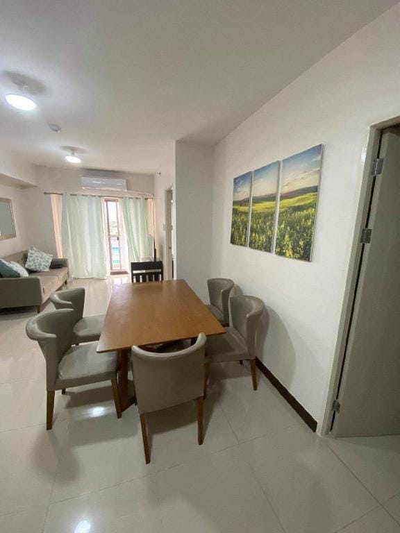 Aesthetic 3BR 5Beds FREE PARKING Vacation rental in Pasay