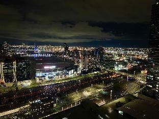 Super Luxury 2B2B Marvelous View Central Location Apartment in Melbourne