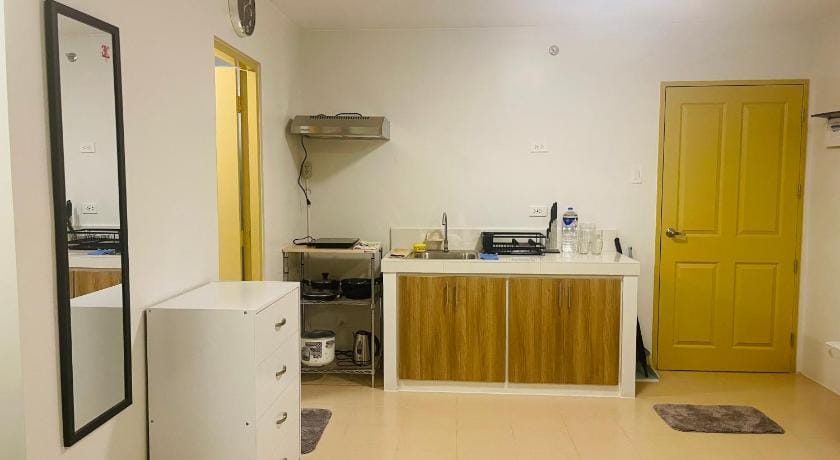 Two Bedroom condo unit with river view Apartment in Iloilo City