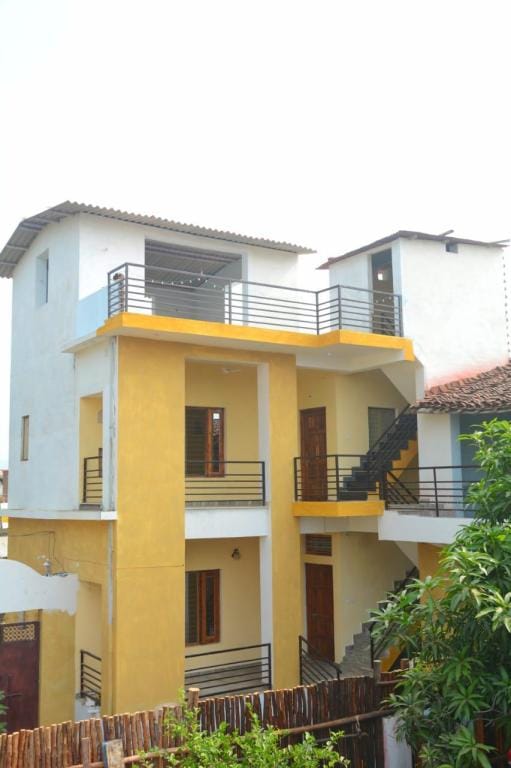 Sadhna sadan stay Villa in Uttar Pradesh